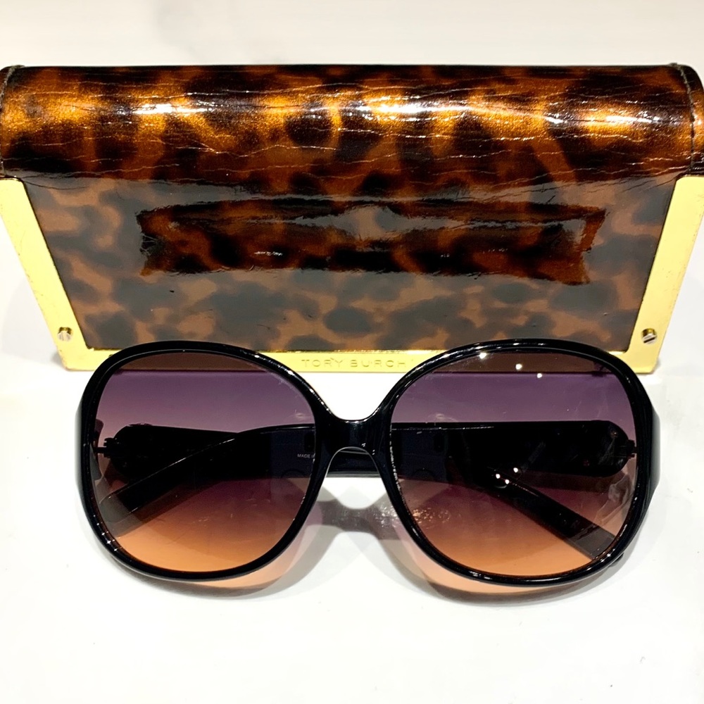 Tory Burch Sunglasses - scratches